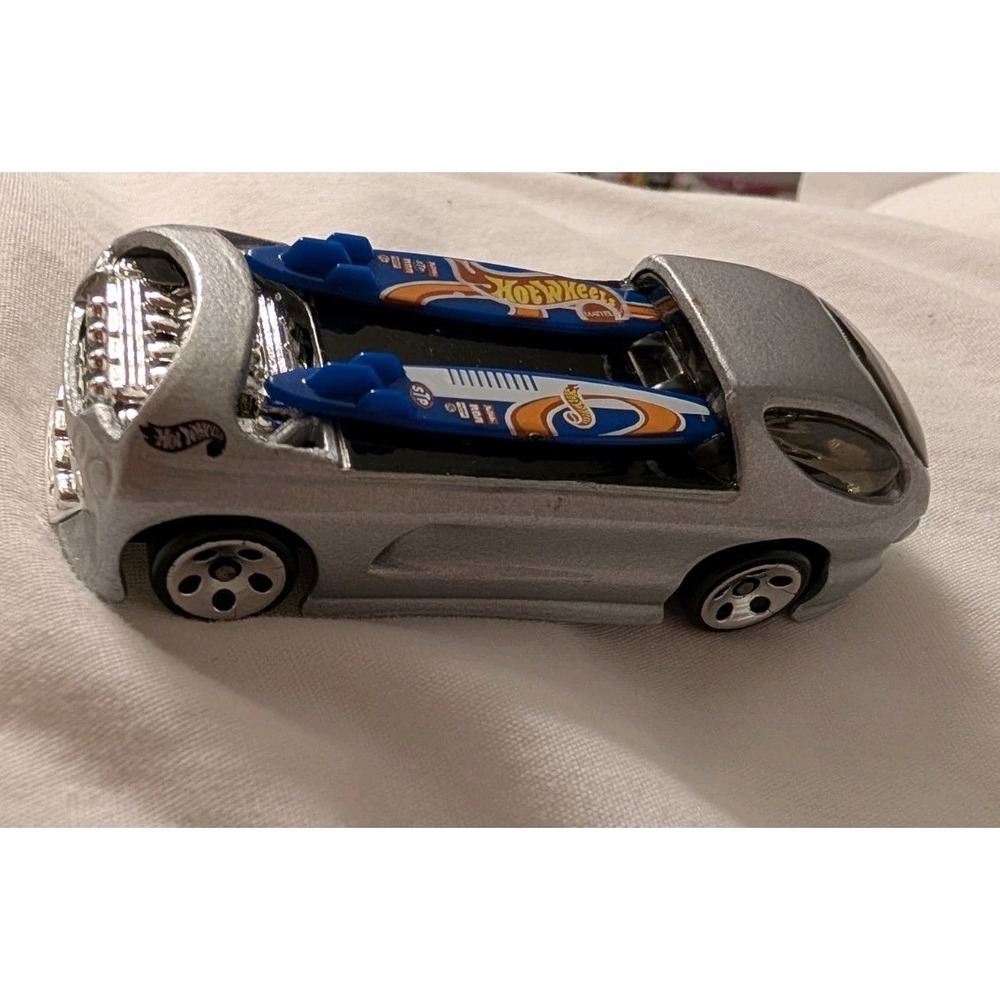 Hot Wheels Deora II‎ Silver Surf Van w/ Surfboards 1999 Malaysia Y2K Diecast